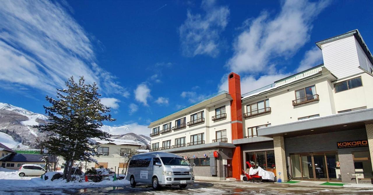 Kokoro Hotel Hakuba Buitenkant foto