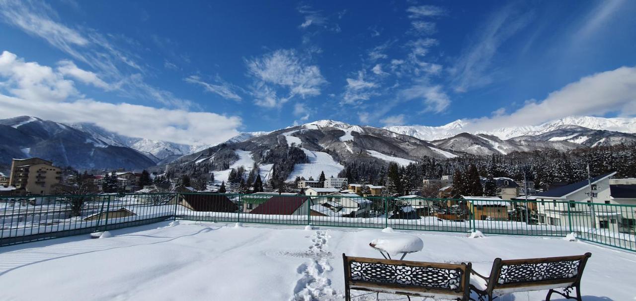 Kokoro Hotel Hakuba Buitenkant foto