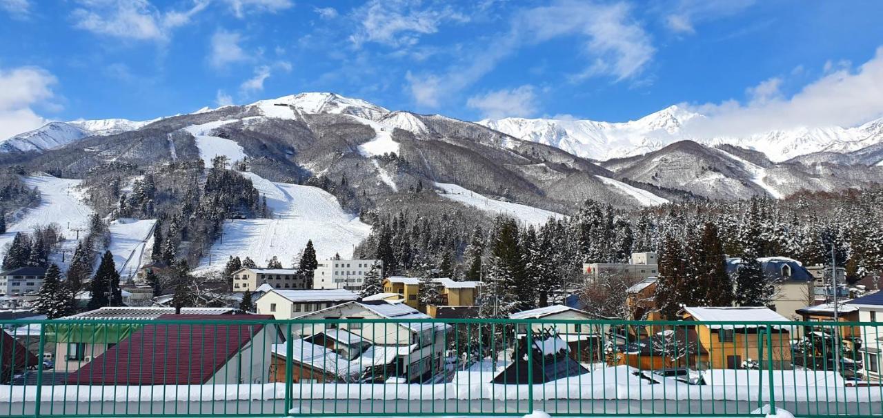 Kokoro Hotel Hakuba Buitenkant foto