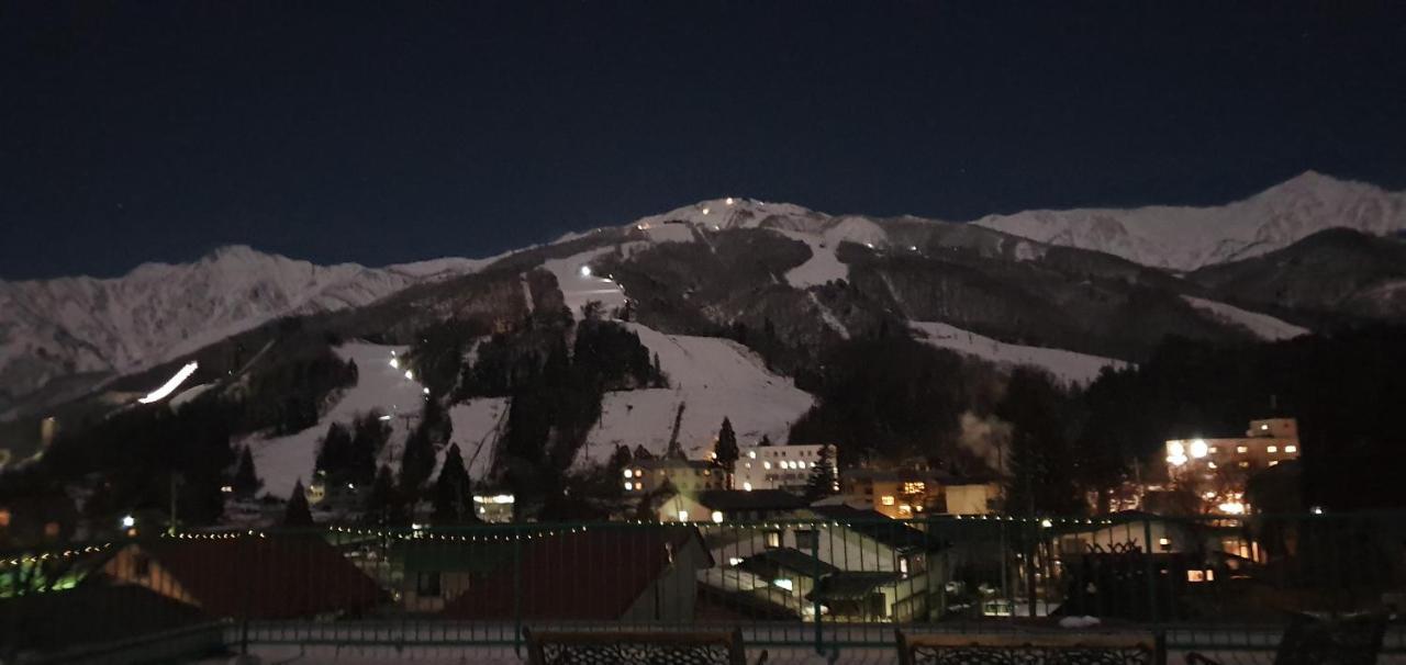Kokoro Hotel Hakuba Buitenkant foto